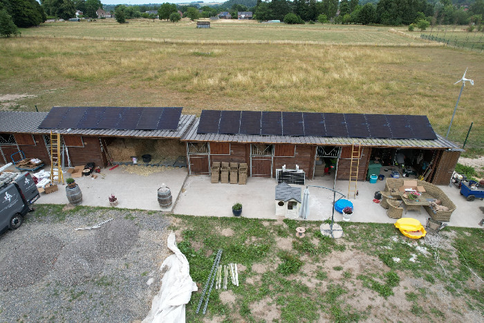 Curated visual reference: Off Grid Accessible Theft Case Study Ideas Reference: Installation Solaire Off Grid